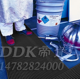 帝肯(DDK)_1900（Comfort|康福特）pvc防滑地毯,pvc防滑卷材,防滑地毯,工業(yè)抗疲勞地墊,工業(yè)抗疲勞防滑墊,抗疲勞地毯,抗疲勞墊,抗疲勞腳墊,疏水型抗疲勞地墊,經(jīng)濟型抗疲勞地墊,防疲勞地墊,防疲勞地毯,防疲勞地膠,防疲勞墊,防疲勞腳墊,防靜電抗疲勞地墊,防腐膠墊,防酸堿地膠墊,