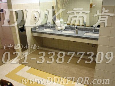 米色_洗手間地面通道防滑防護(hù)直紋網(wǎng)格毯（3）樣板圖片,帝肯(DDK)_1900_338（衛(wèi)生間洗手間地面防滑材料）效果圖，廁所防滑墊,公共衛(wèi)生間塑料地毯,衛(wèi)生間地墊,衛(wèi)生間地板隔水墊,衛(wèi)生間地膠,衛(wèi)生間塑料地板,衛(wèi)生間防水地墊,衛(wèi)生間防水墊,衛(wèi)生間防滑地墊,衛(wèi)生間防滑墊,衛(wèi)生間防滑地毯,洗手間地墊,洗澡間防滑墊,洗浴防滑墊,洗手間防滑墊,洗手間防滑地毯