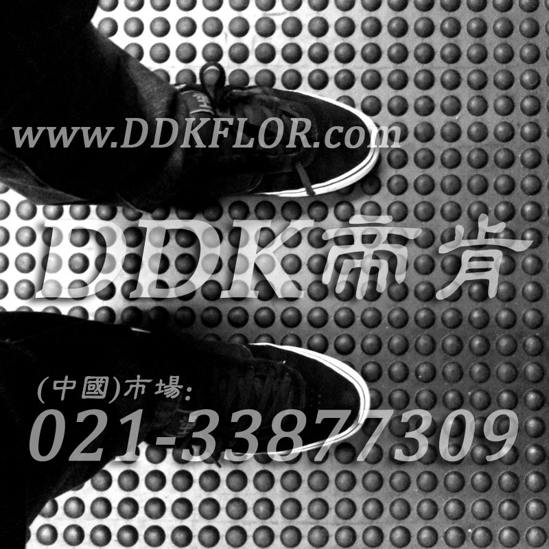 帝肯(DDK)_4900_3020（健身房防震墊材料）健身房防震地墊,健身房地墊,健身房地板膠,健身房地膠,健身房橡膠地板,運(yùn)動地墊,運(yùn)動地板,運(yùn)動地膠,健身房地毯,