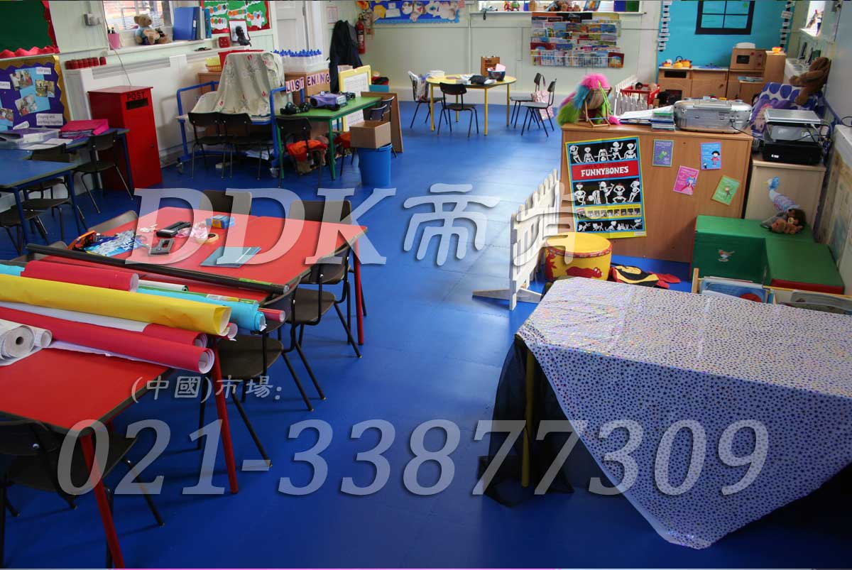 pvc幼兒園地板_藍色教室膠地板（9）樣板圖片,帝肯(DDK)_2000_3377（幼兒園教室地面材料）效果圖,幼兒園pvc塑膠地板,幼兒園地板,幼兒園地板磚,幼兒園地板膠,幼兒園地板革,幼兒園塑料地板,幼兒園室內(nèi)地板,幼兒園拼裝地板,幼兒園教室地板