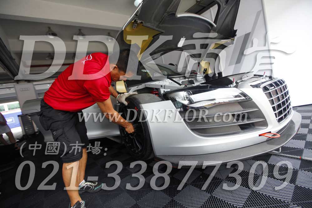 12F1珠海站汽車維護區(qū)專用黑色抗壓地板樣板圖片,帝肯(DDK)_8100_6008（賽車P房帳篷地板）效果圖，帳篷地膠