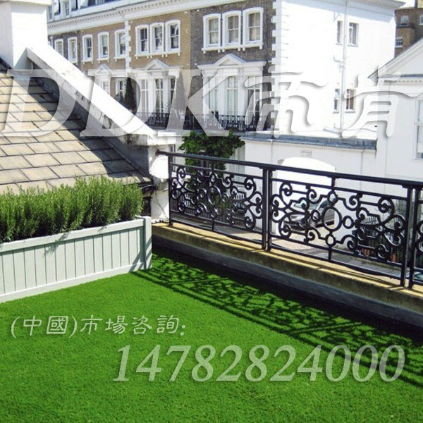 【塑料綠色草坪】戶外地面鋪塑膠地墊好還是人工塑料綠色草坪好？