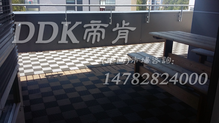 露臺鋪磚效果圖